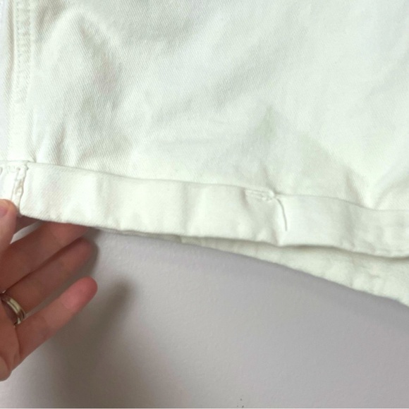 Bergamo Vintage 80’s High-Waisted Shorts | Cuffed Hem | 100% Cotton | Off White - Picture 2 of 11